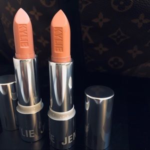 Kylie Jenner Lipstick Butterscotch / C Brûlée